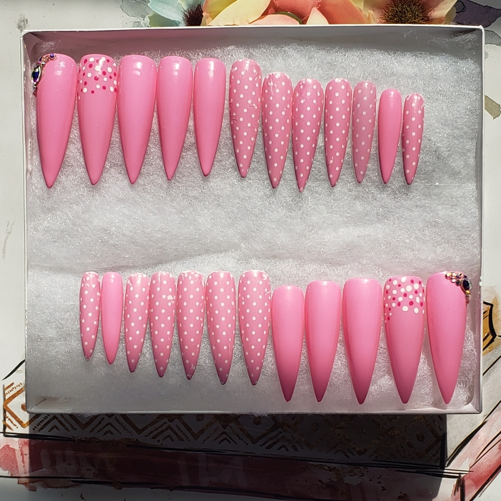 Barbies Dream House reusable gel press on nails
